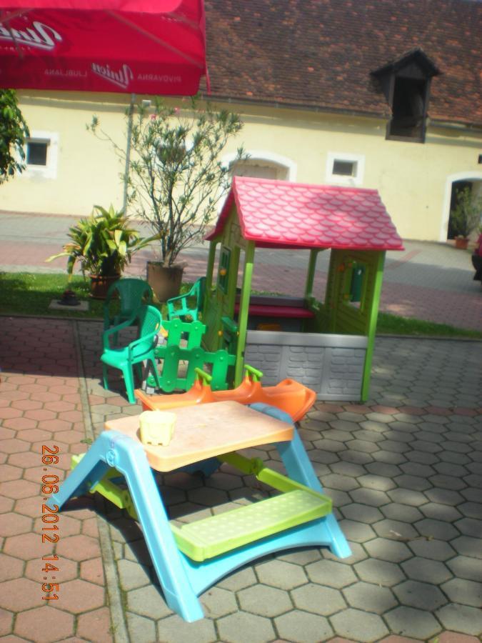 Sobodajalstvo Obal Cankova Екстериор снимка